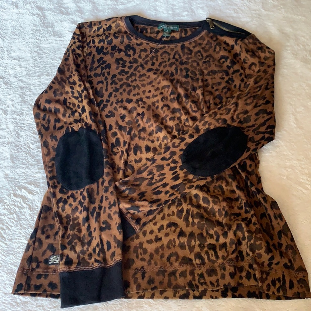 Cheetah print long sleeve NWTO